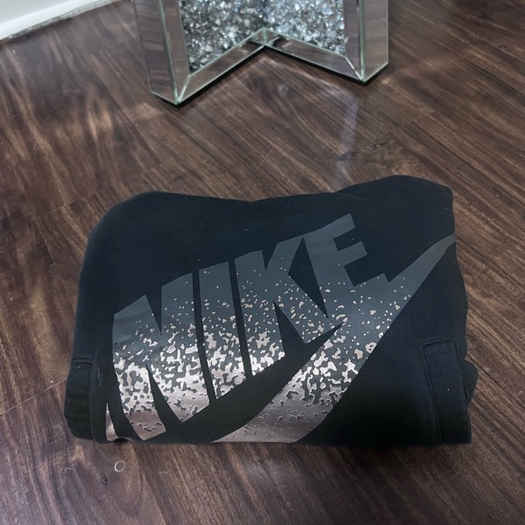 Nike Hoodie - Picture 7 of 7